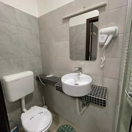 Tripoli Palace 旅馆