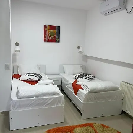 Tripoli Palace * ブカレスト