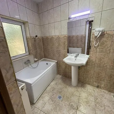 旅馆 Tripoli Palace *