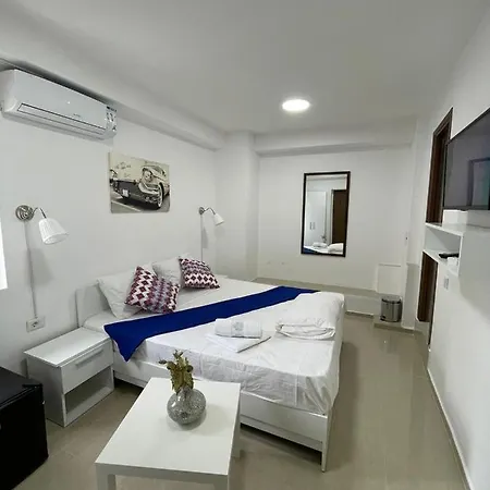 ホステル Tripoli Palace *