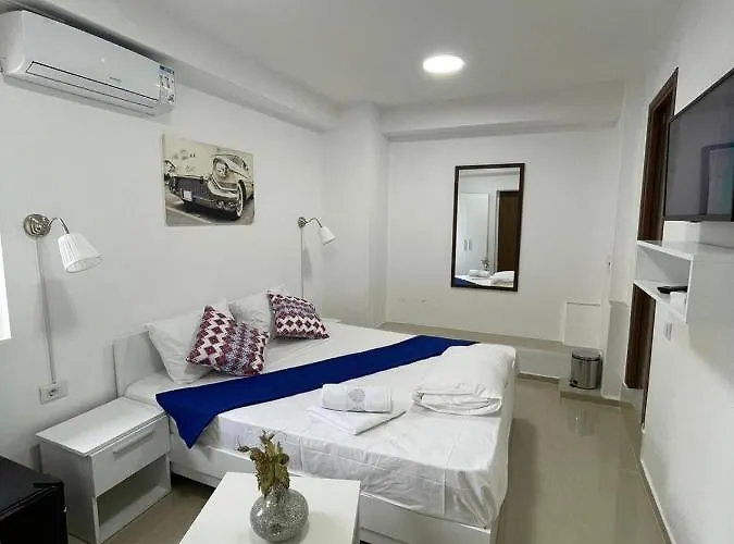 Hostel Tripoli Palace *