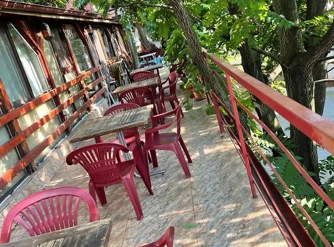 Tripoli Palace Hostel *