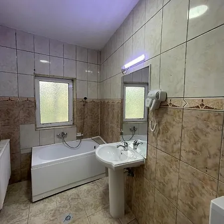 Хостел Tripoli Palace *