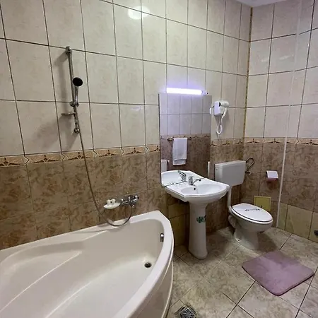 Хостел Tripoli Palace *