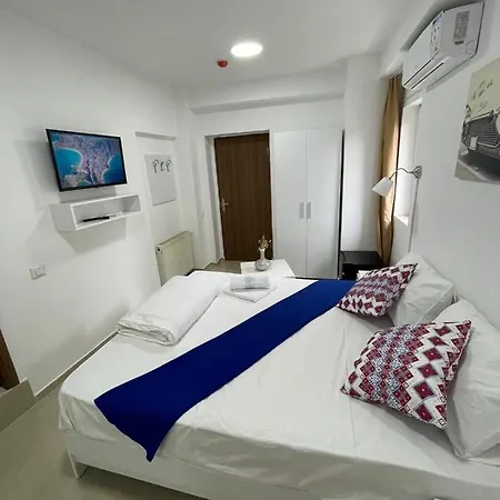 Хостел Tripoli Palace *