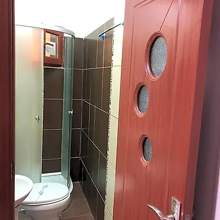 Tripoli Palace Ostello Bucarest