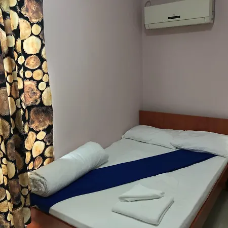 Ostello Tripoli Palace Bucarest