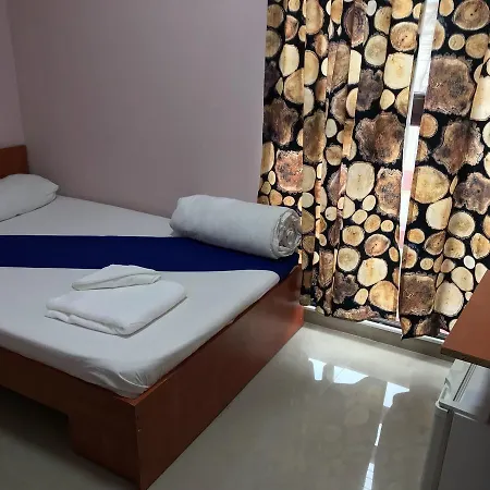 Tripoli Palace Ostello *