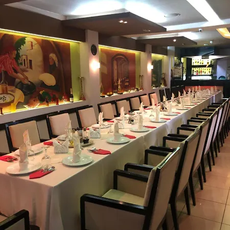 Tripoli Palace Ostello