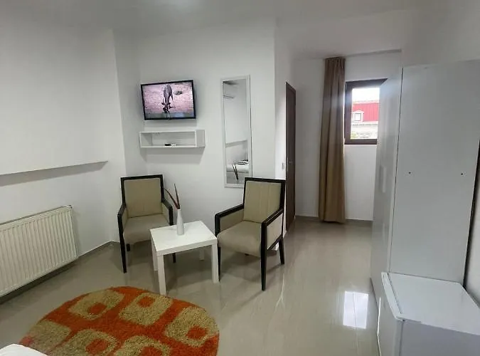 بيت شباب Tripoli Palace بوخارست