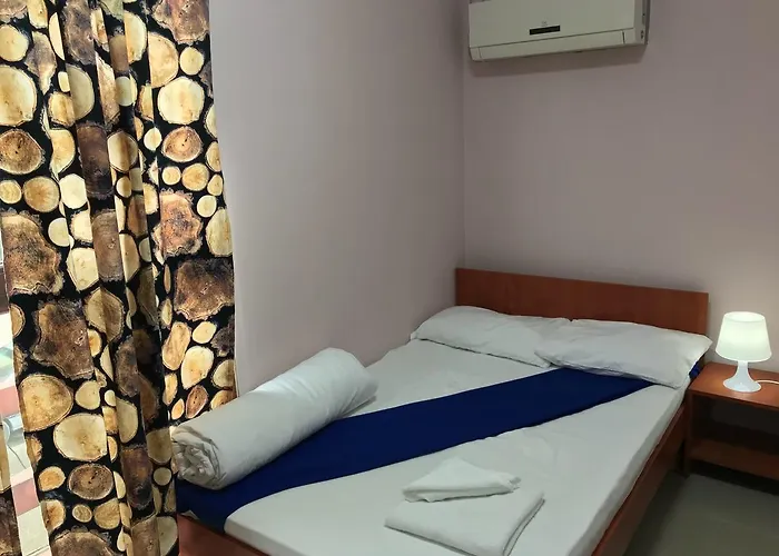 호스텔 Tripoli Palace 부쿠레슈티