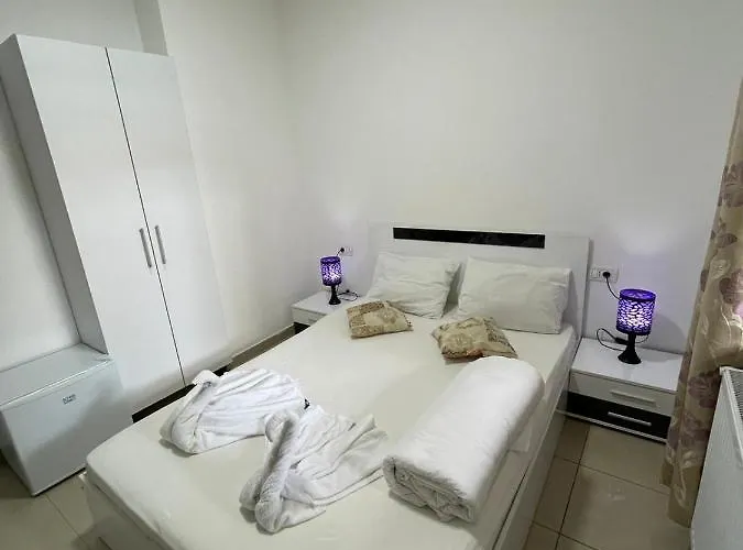 Tripoli Palace Hostel *