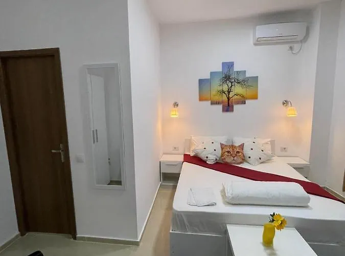 Hostel Tripoli Palace Βουκουρέστι